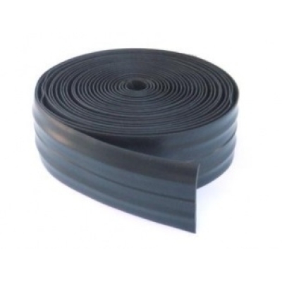 Juoda apsauginė juosta valtims 60 mm